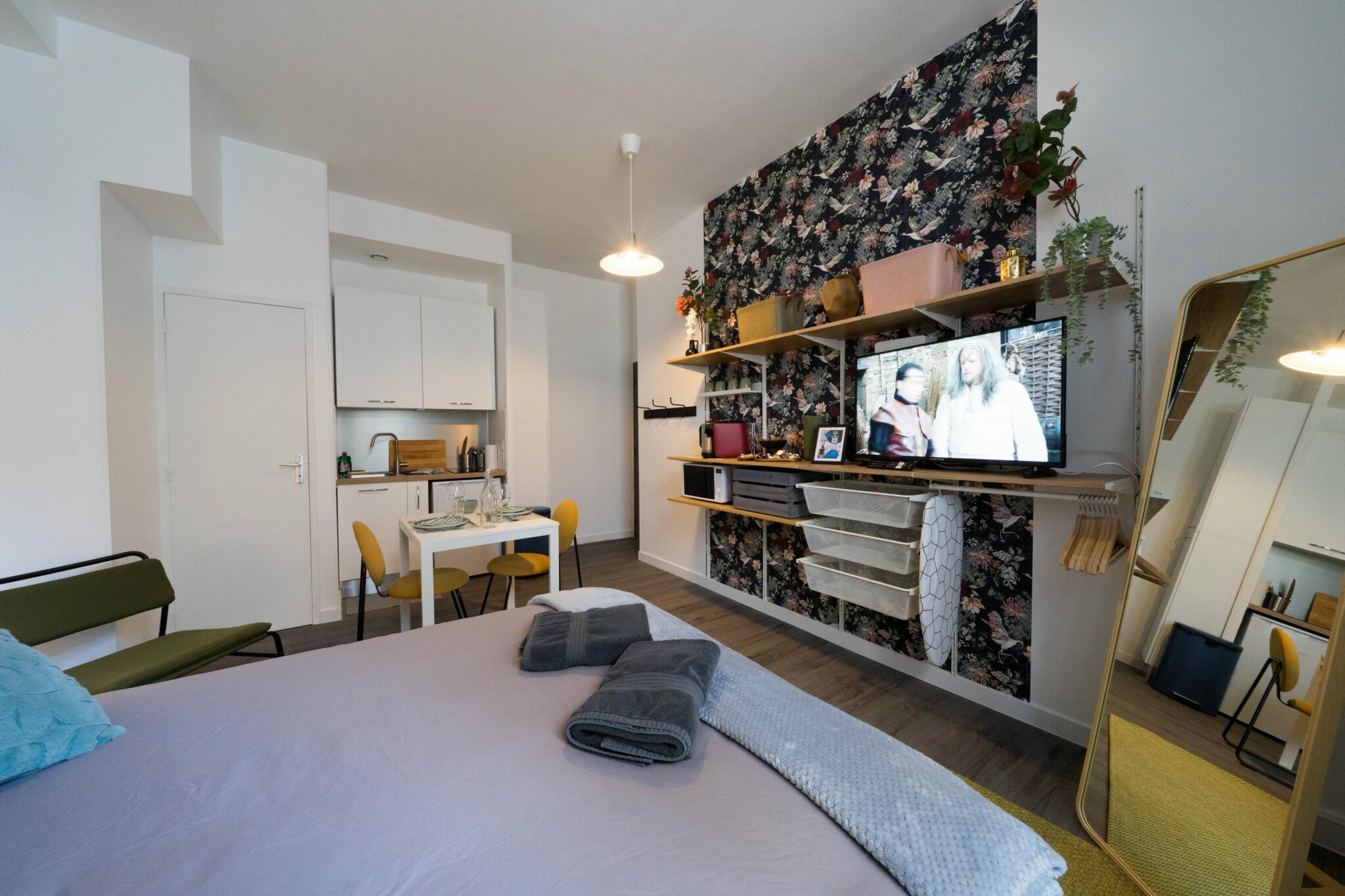 AppartUnique Chez Sauge Location Meublé Vichy-18 w